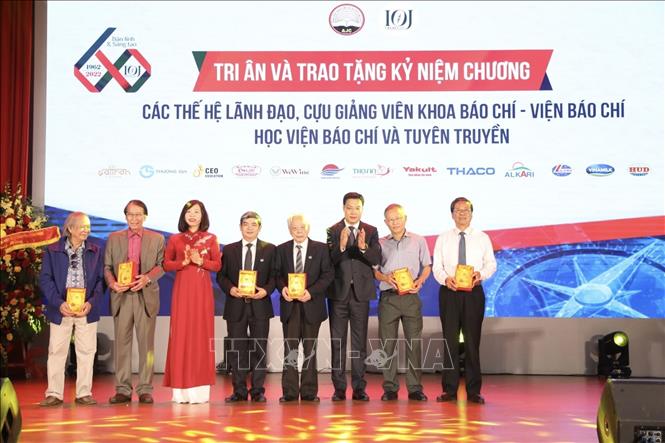 Viện Báo chí - Học viện Báo chí và Tuyên truyền kỷ niệm 60 năm truyền thống